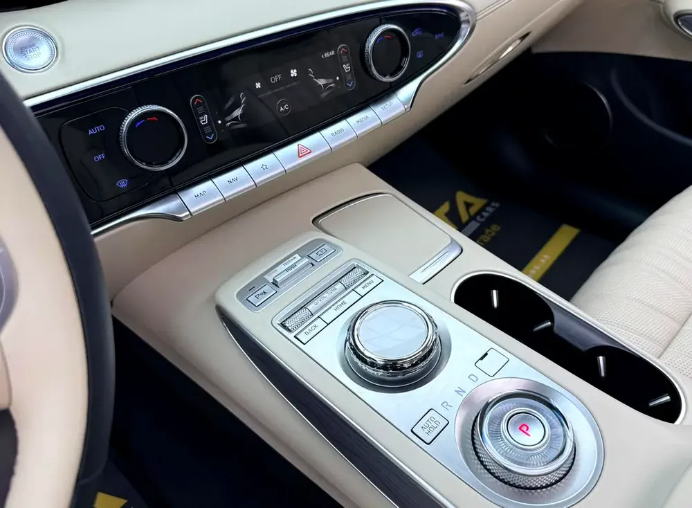 2023 Genesis GV70 Premium, 5 Years Genesis Warranty + Service Pack, Excellent Condition, GCC - Image 16