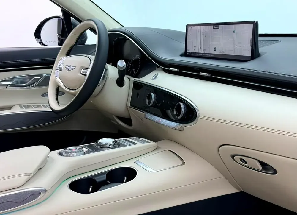 2023 Genesis GV70 Premium, 5 Years Genesis Warranty + Service Pack, Excellent Condition, GCC - Image 7