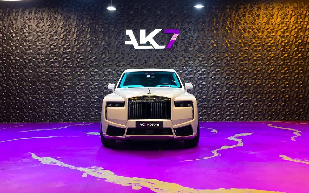 Rolls-Royce Cullinan Black Badge 2019 - GCC/Other Specs - Image 18