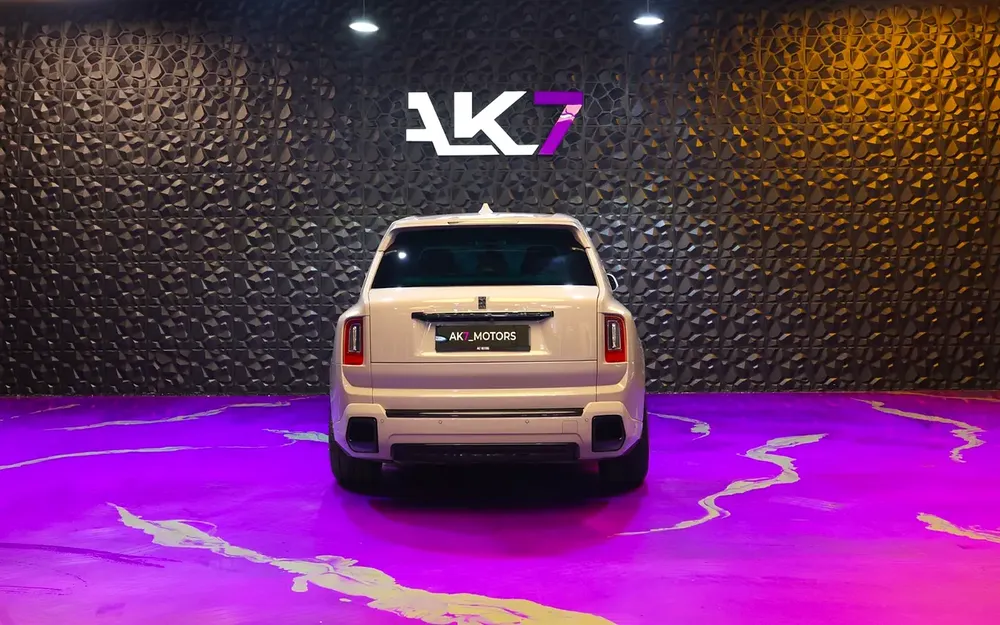 Rolls-Royce Cullinan Black Badge 2019 - GCC/Other Specs - Image 4