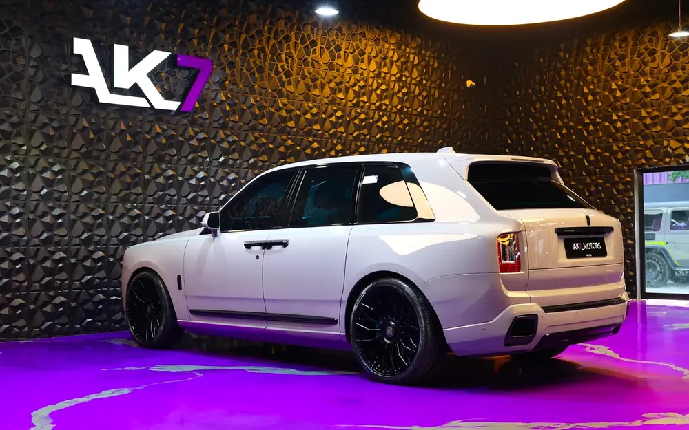 Rolls-Royce Cullinan Black Badge 2019 - GCC/Other Specs - Image 8