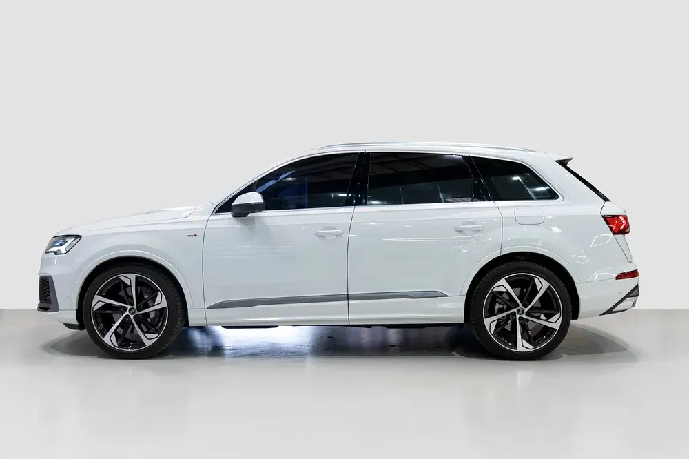 Audi Q7 55 TFSI quattro - 2023 - Image 12