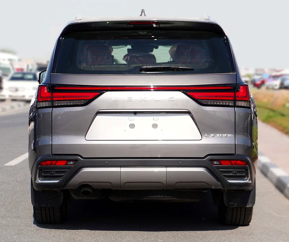 LEXUS LX 700H 3.5L SIGNATURE 2025 *EXPORT ONLY* - Image 5