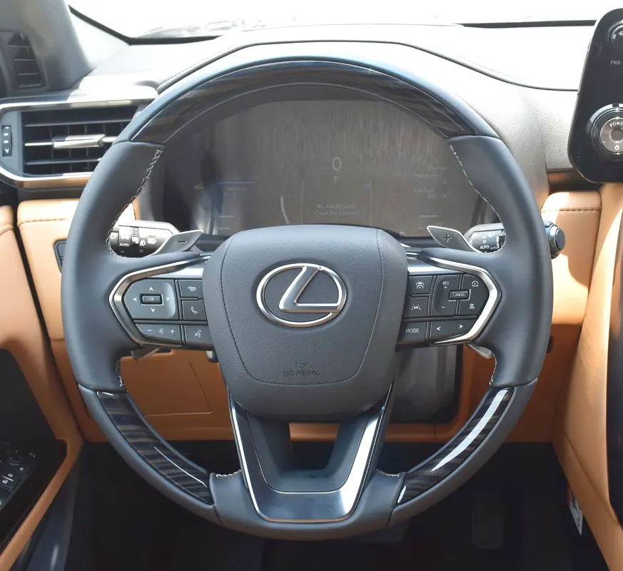 LEXUS LX 700H 3.5L SIGNATURE 2025 *EXPORT ONLY* - Image 9