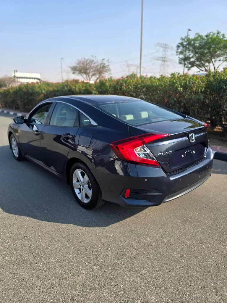 Honda Civic 2016 GCC Specs - Reliable and Efficient - Image 4