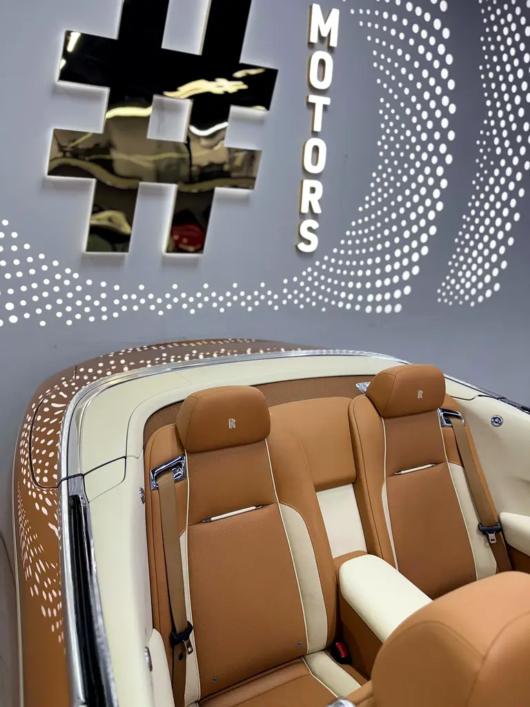 Rolls Royce Dawn - Image 12