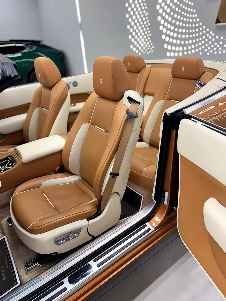Rolls Royce Dawn - Image 18