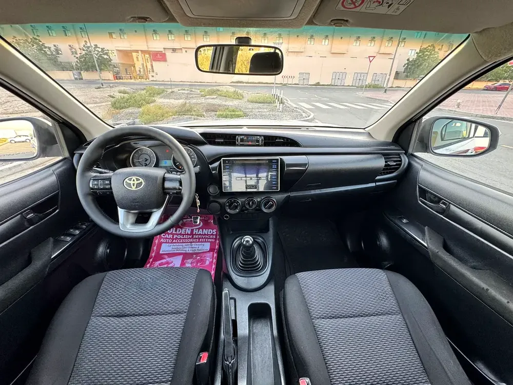 Toyota Hilux Double Cab DL 2016 GCC Specs 4x2 Free Accident Ready Condition - Image 13