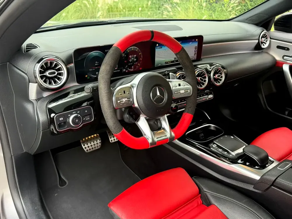 AED 1,551 EMI • 2020 GCC Mercedes Benz CLA35 AMG •  2.0L 4CYL • SUPERB CONDITION!! - Image 9
