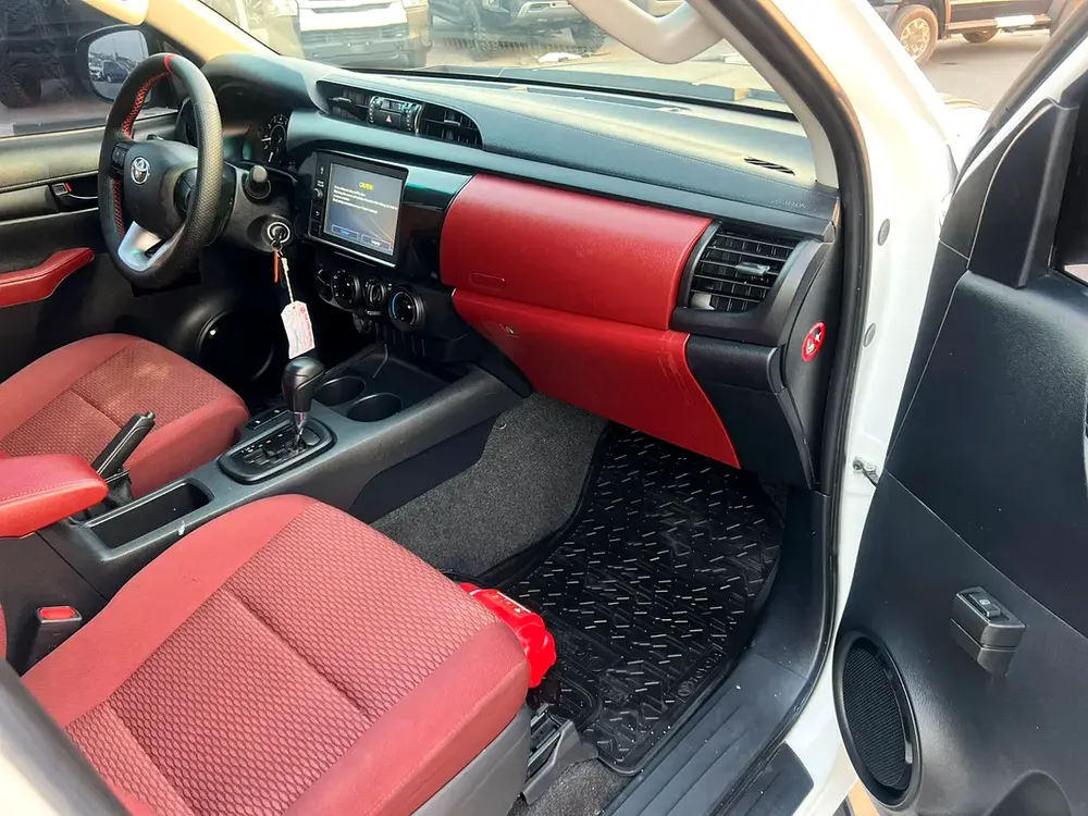 2022 Toyota Hilux GR Sport - 2.7L V4 - Full Automatic Patrol - 4x4 AWD - Off Road Edition - Image 14