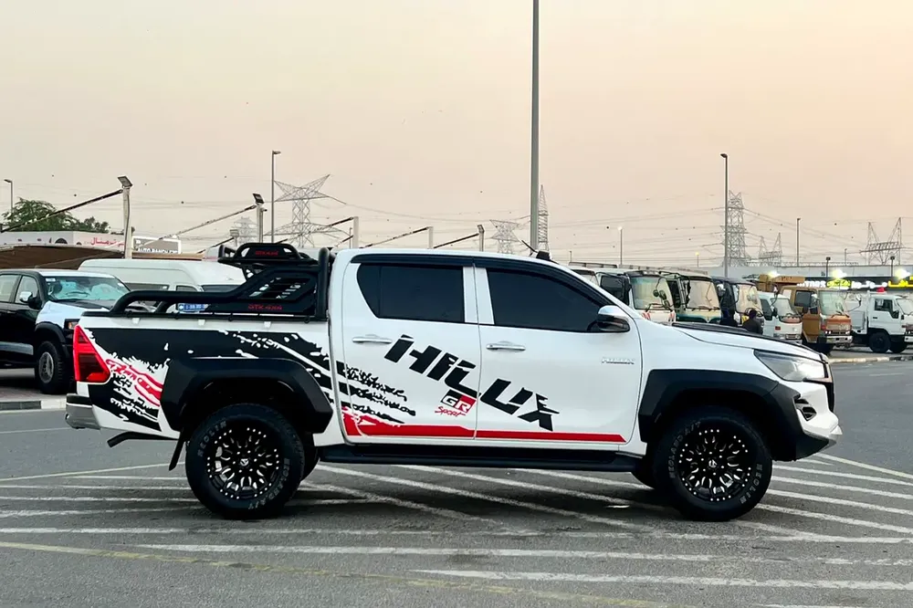 2022 Toyota Hilux GR Sport - 2.7L V4 - Full Automatic Patrol - 4x4 AWD - Off Road Edition - Image 9
