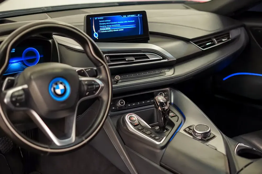 AED 4957 PM | BMW I8 2015 | WELL MAINTAINED | 1 YEAR WARRANTY - Image 11