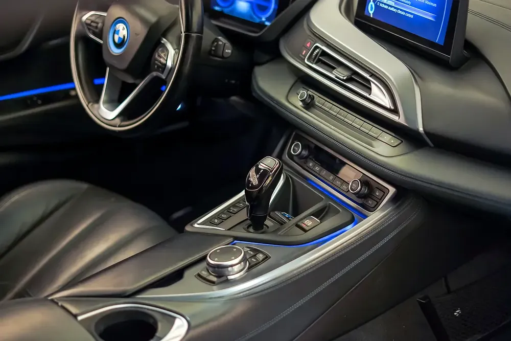 AED 4957 PM | BMW I8 2015 | WELL MAINTAINED | 1 YEAR WARRANTY - Image 16