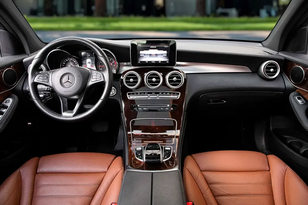 2,155 P.M | 0% Downpayment | 4Matic | SUV! - Image 8