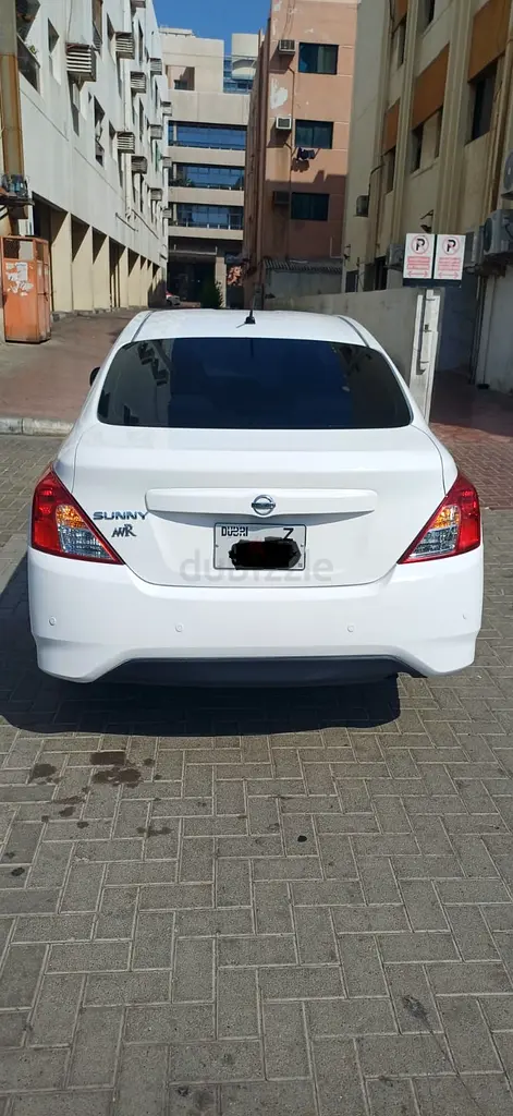 Nissan Sunny EX Saloon 2018 GCC Specs - Image 4