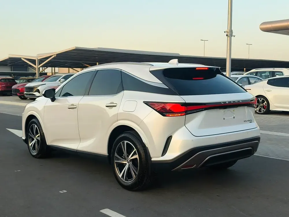 2023 Lexus RX 350h Platinum Hybrid - American Specs - Pristine Condition - Image 4