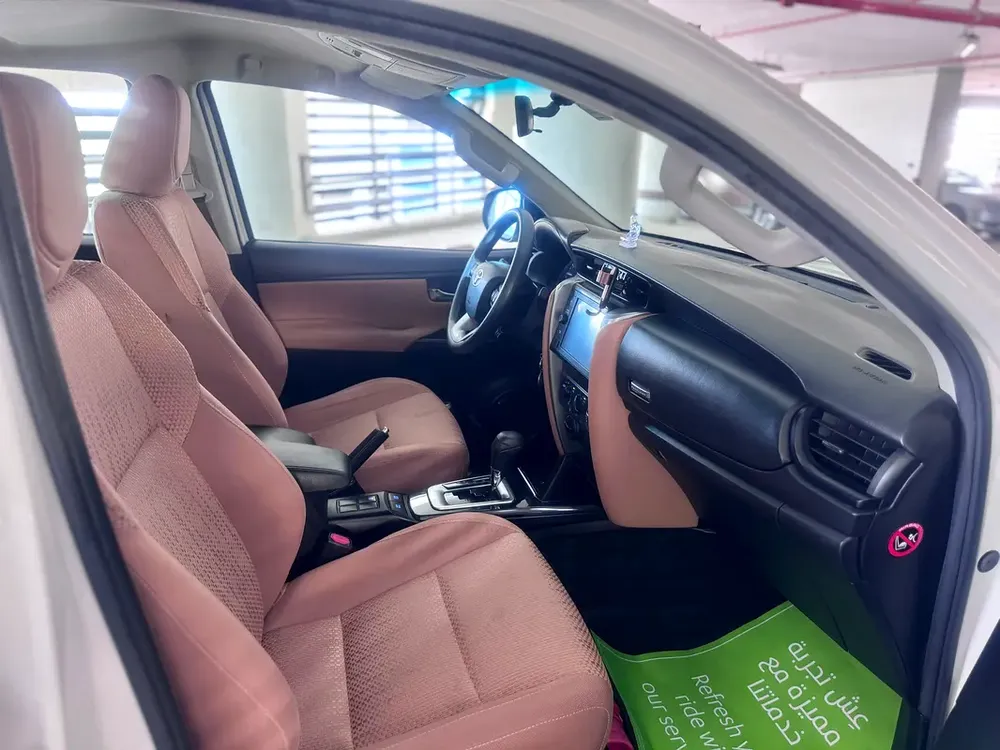 2021 Toyota Fortuner EXR 2.7L 4x4 | GCC | Full Company Maintenance | Low Mileage - Image 13