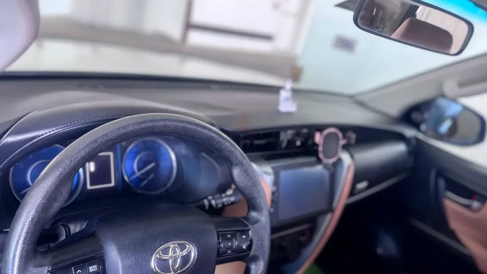 2021 Toyota Fortuner EXR 2.7L 4x4 | GCC | Full Company Maintenance | Low Mileage - Image 15