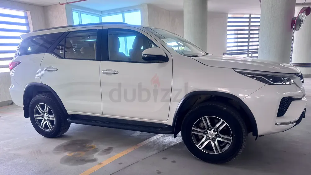 2021 Toyota Fortuner EXR 2.7L 4x4 | GCC | Full Company Maintenance | Low Mileage - Image 6