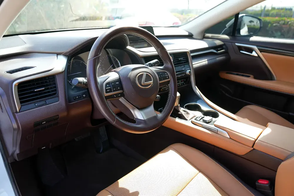 LEXUS RX 350 PREMIER 2016!! GCC SPECS!! - Image 4