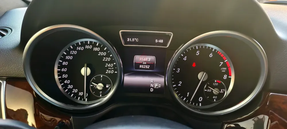 Mercedes-Benz M-Class ML 350 2014 GCC Specs - Image 10