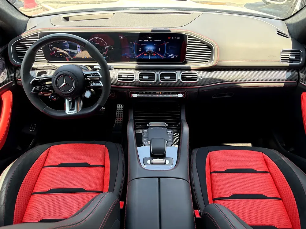 Clean title. GLE63. Night package. - Image 12