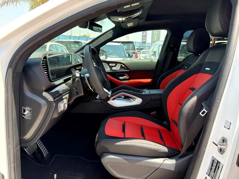 Clean title. GLE63. Night package. - Image 7