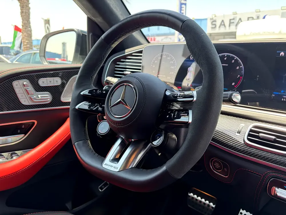 Clean title. GLE63. Night package. - Image 8