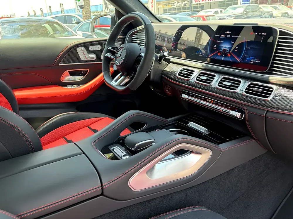 Clean title. GLE63. Night package. - Image 9