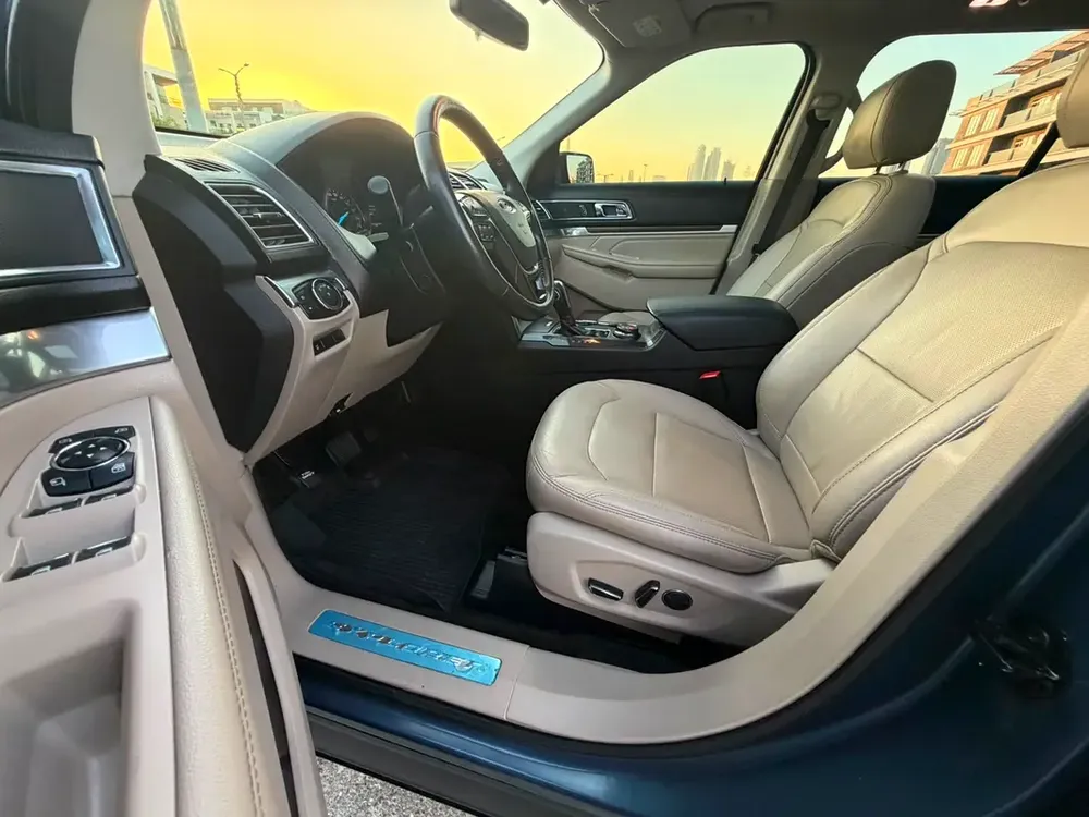 Under Warranty / Service Contract / FSH | Ford Explorer Limited 2018 GCC Specifications (2 Keys) - Image 8