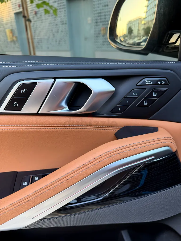 BMW X6 xDrive40i M Sport 2024 | GCC Specs | Warranty and Service - Image 10