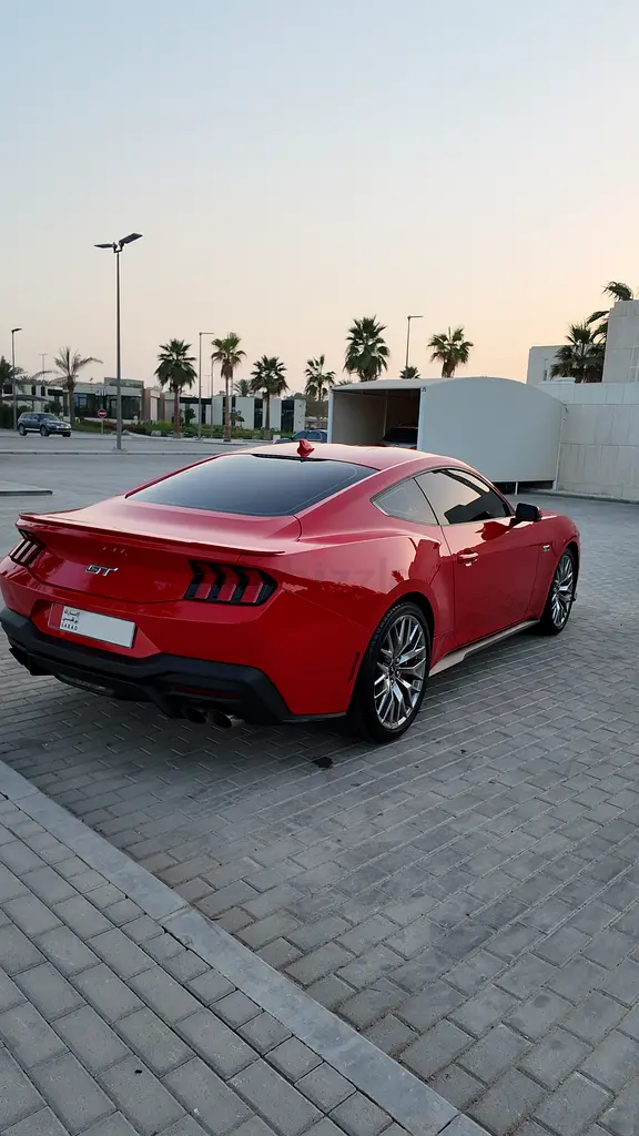 Ford Mustang 5.0 premuim - - Image 5