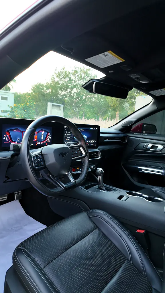 Ford Mustang 5.0 premuim - - Image 6
