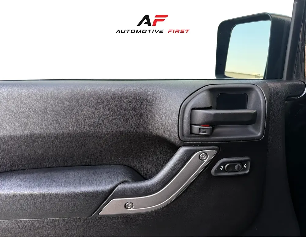 2015 Jeep Wrangler Unlimited Sport - GCC Specs - Image 12
