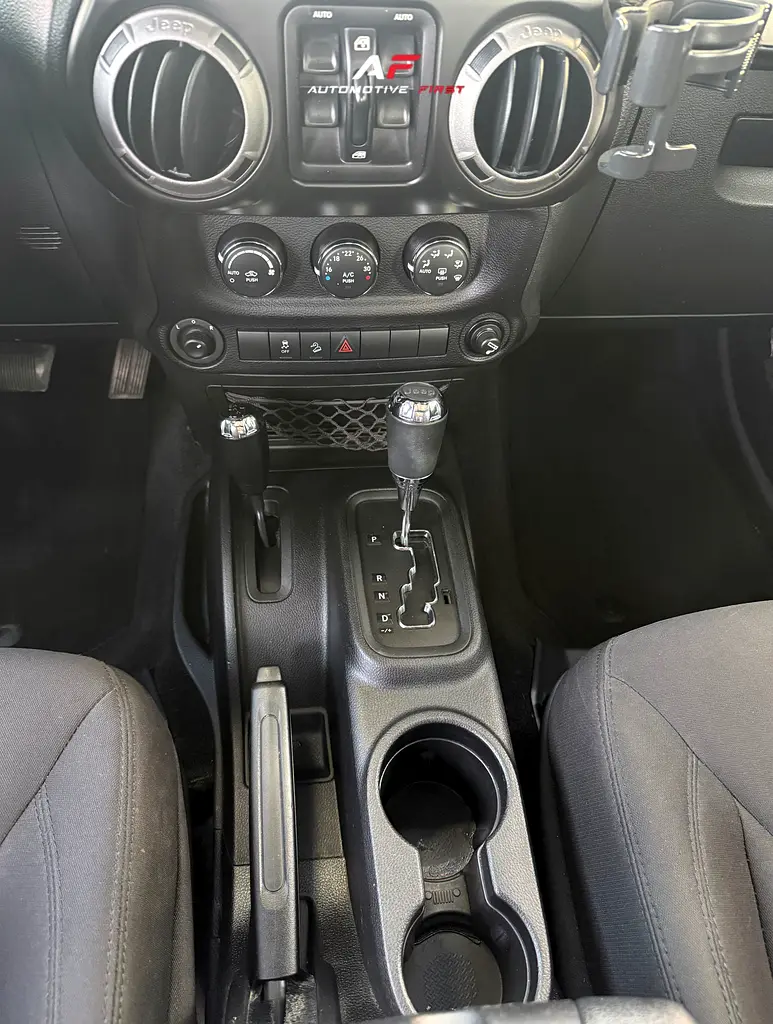 2015 Jeep Wrangler Unlimited Sport - GCC Specs - Image 6