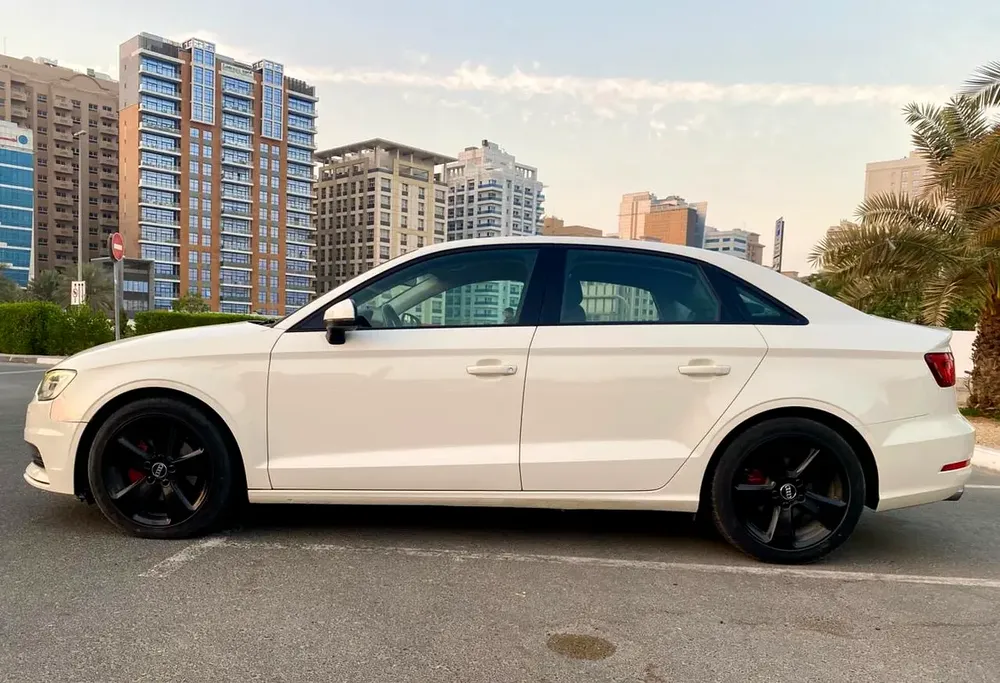 2015 AUDI A3 || 4 Cylinder 1.4L || low mileage || well maintained - Image 4