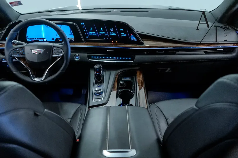 2022 Cadillac Escalade Platinum Edition, With Full Service History, Excellent Condition, GCC Spec - Image 5