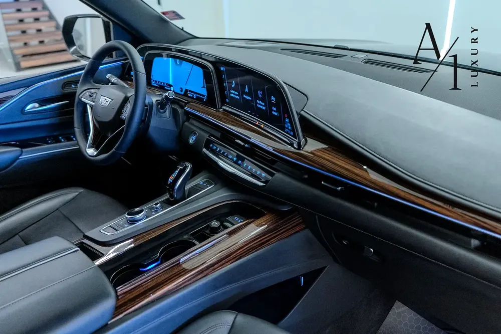 2022 Cadillac Escalade Platinum Edition, With Full Service History, Excellent Condition, GCC Spec - Image 6