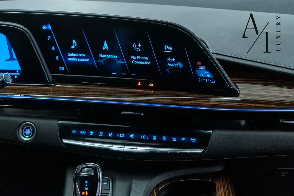 2022 Cadillac Escalade Platinum Edition, With Full Service History, Excellent Condition, GCC Spec - Image 9