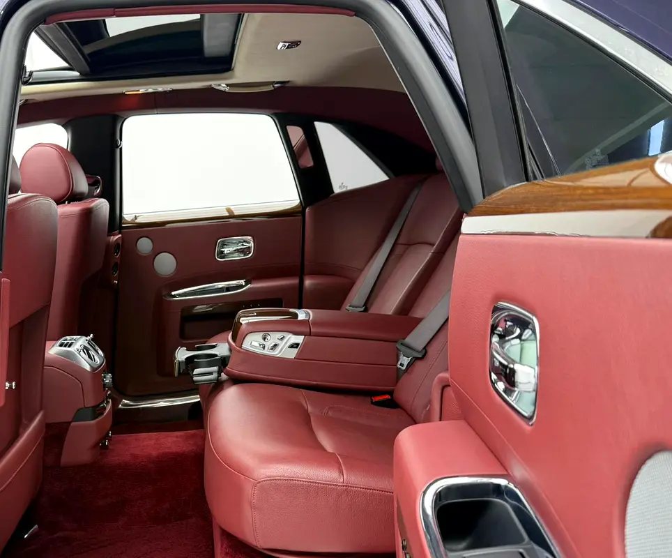 2010 Rolls-Royce Ghost ,Service History ,Excellent Condition ,GCC Spec - Image 17