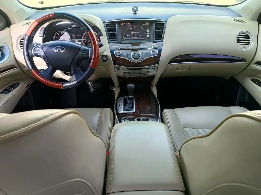 Infiniti QX60 2015 | GCC | Single Owner | Top Trim | 360° Camera | Panoramic Roof - Image 4