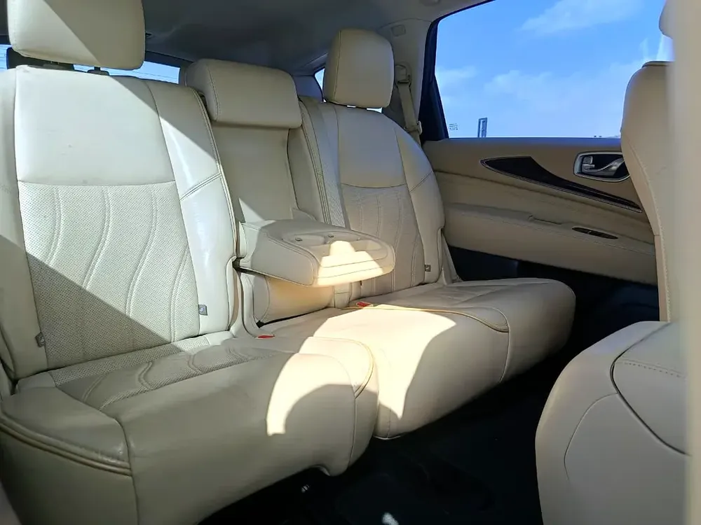 Infiniti QX60 2015 | GCC | Single Owner | Top Trim | 360° Camera | Panoramic Roof - Image 7