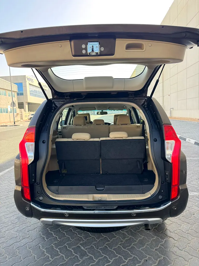 Mitsubishi Montero Sport 2017 Gcc Mid Option Free accident Perfect Condition - Image 11