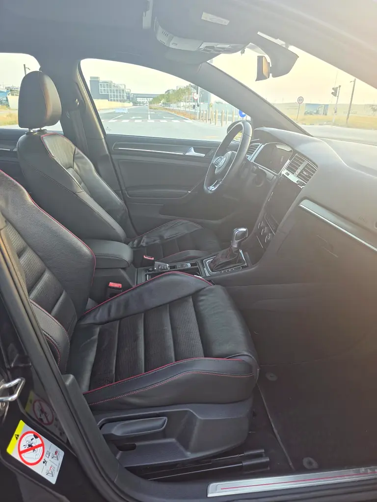 Volkswagen Golf GTI 2019 GCC Specs - Image 12