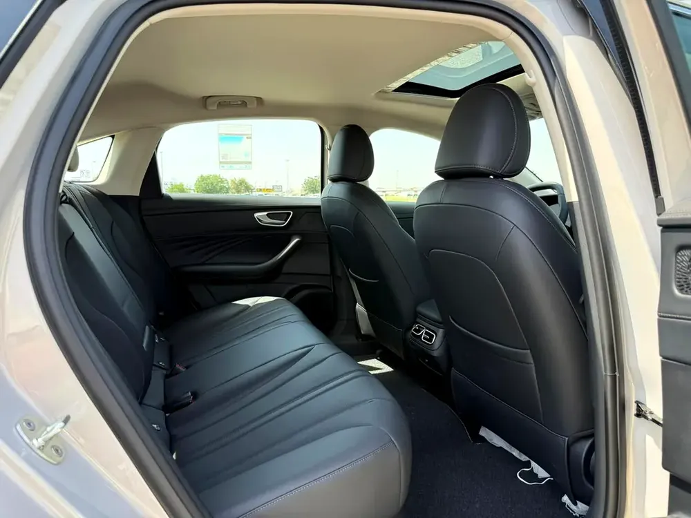 MG MG 8 Luxury 2026 GCC Specs - Image 10