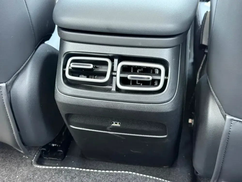 MG MG 8 Luxury 2026 GCC Specs - Image 11