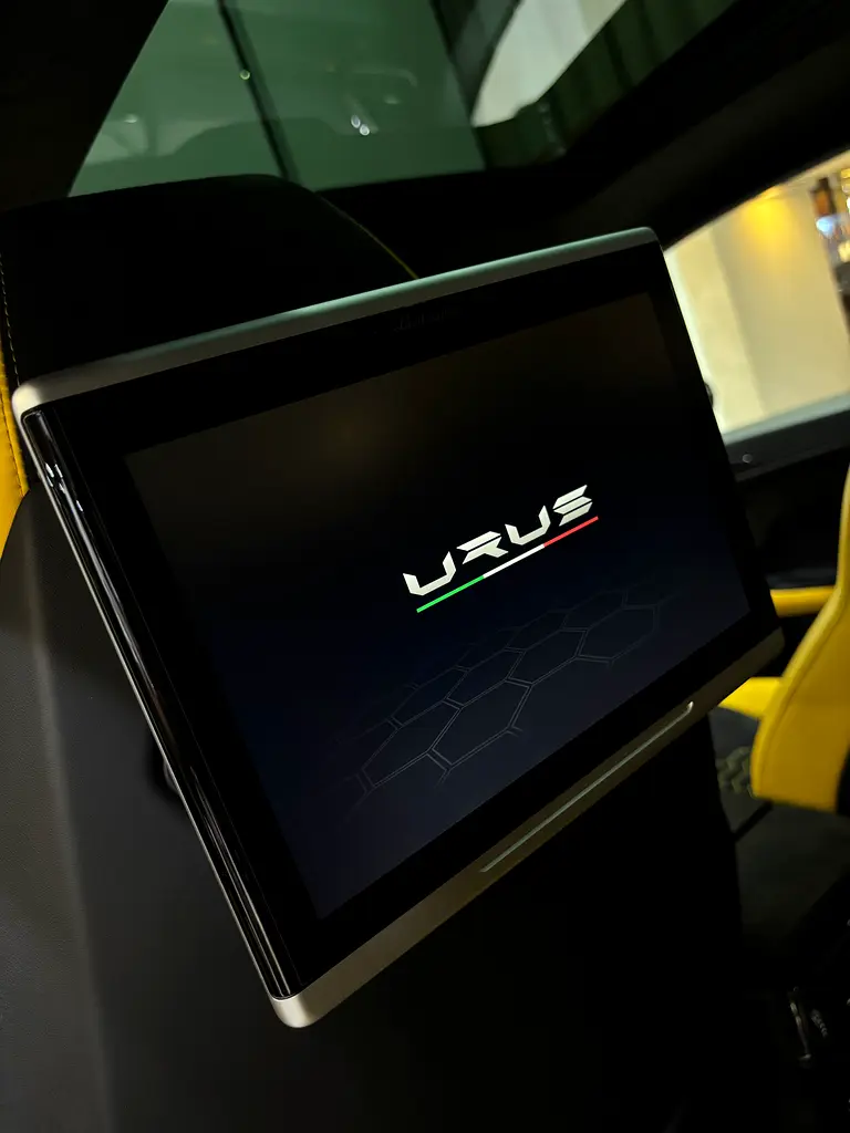 Lamborghini Urus Pearl Capsule - Image 15