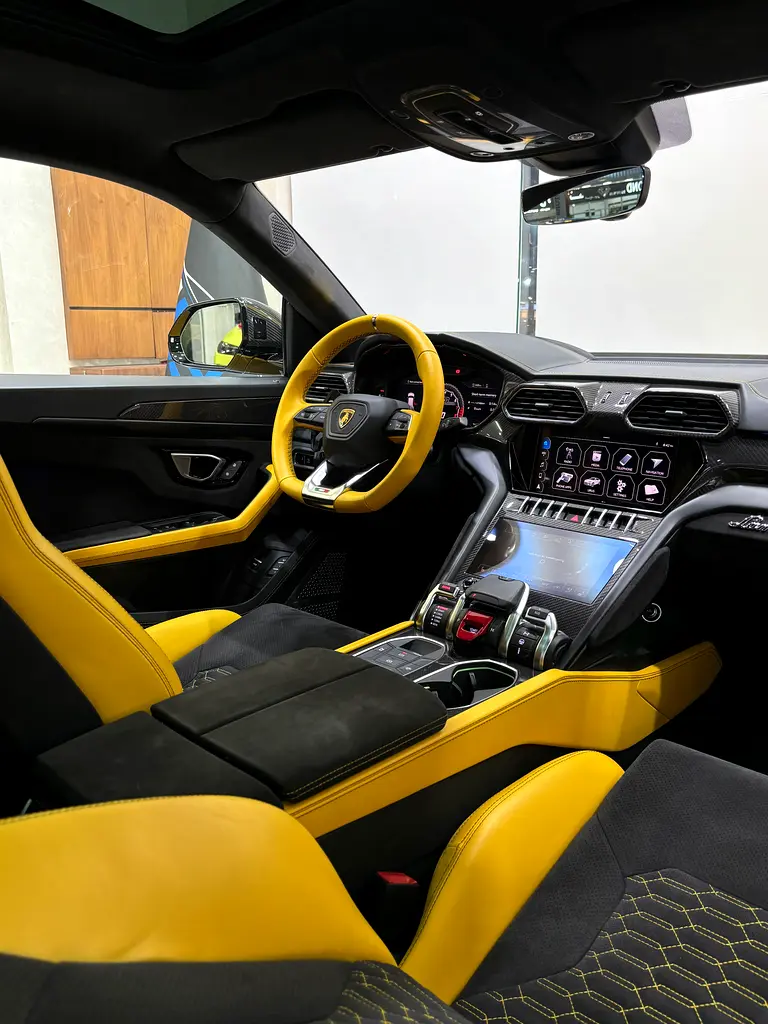 Lamborghini Urus Pearl Capsule - Image 17