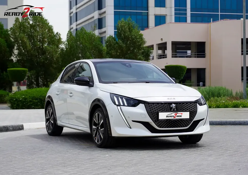 Peugeot 208 GT Line 2023 | GCC Specs | Low Mileage | Warranty - Image 4
