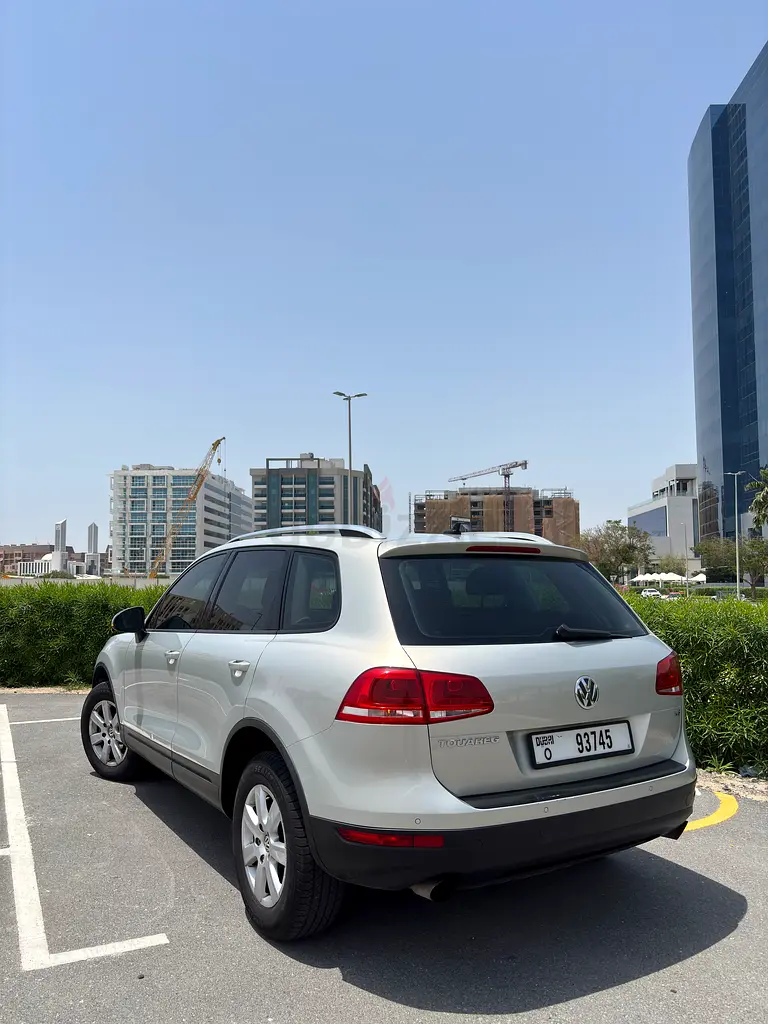Volkswagen Touareg 2012 - Image 4